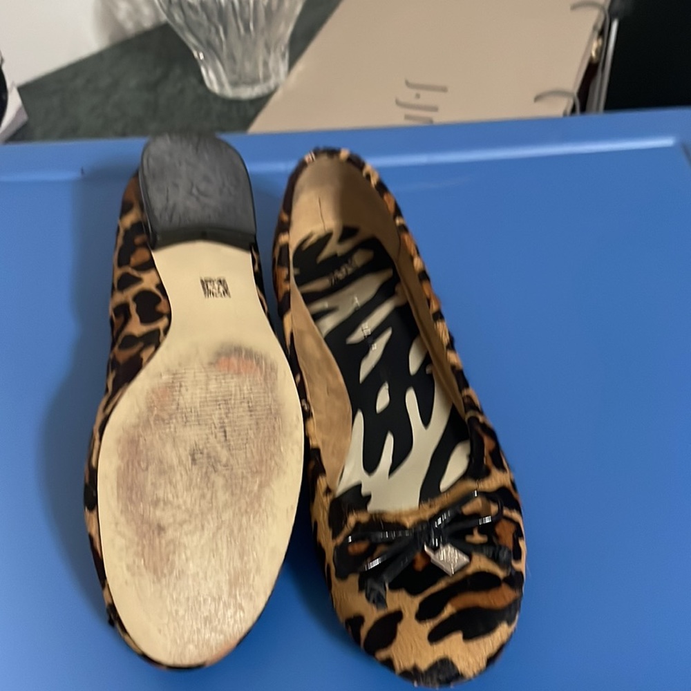 Shoes - Picture 3 of 3